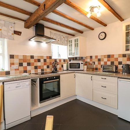 Toad Cottage Матлок Екстер'єр фото